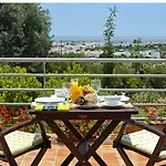 Farm stay Monte Do Alamo - *