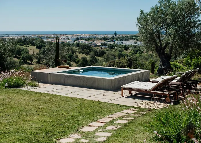 Monte Do Alamo - タヴィラ